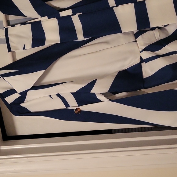 Dress - Picture 5 of 7